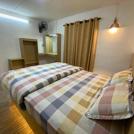 Big Tree Hostel Катманду Экстерьер фото