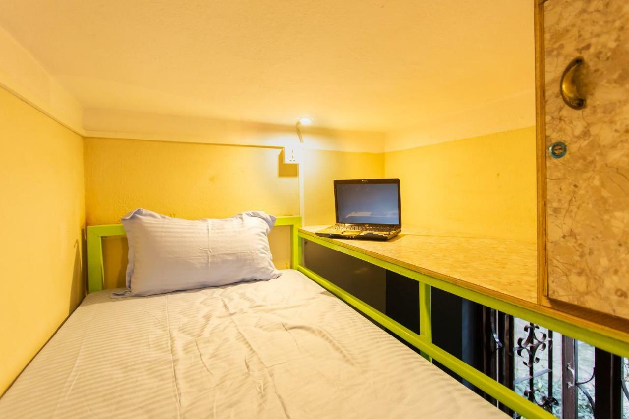 Big Tree Hostel Катманду Экстерьер фото
