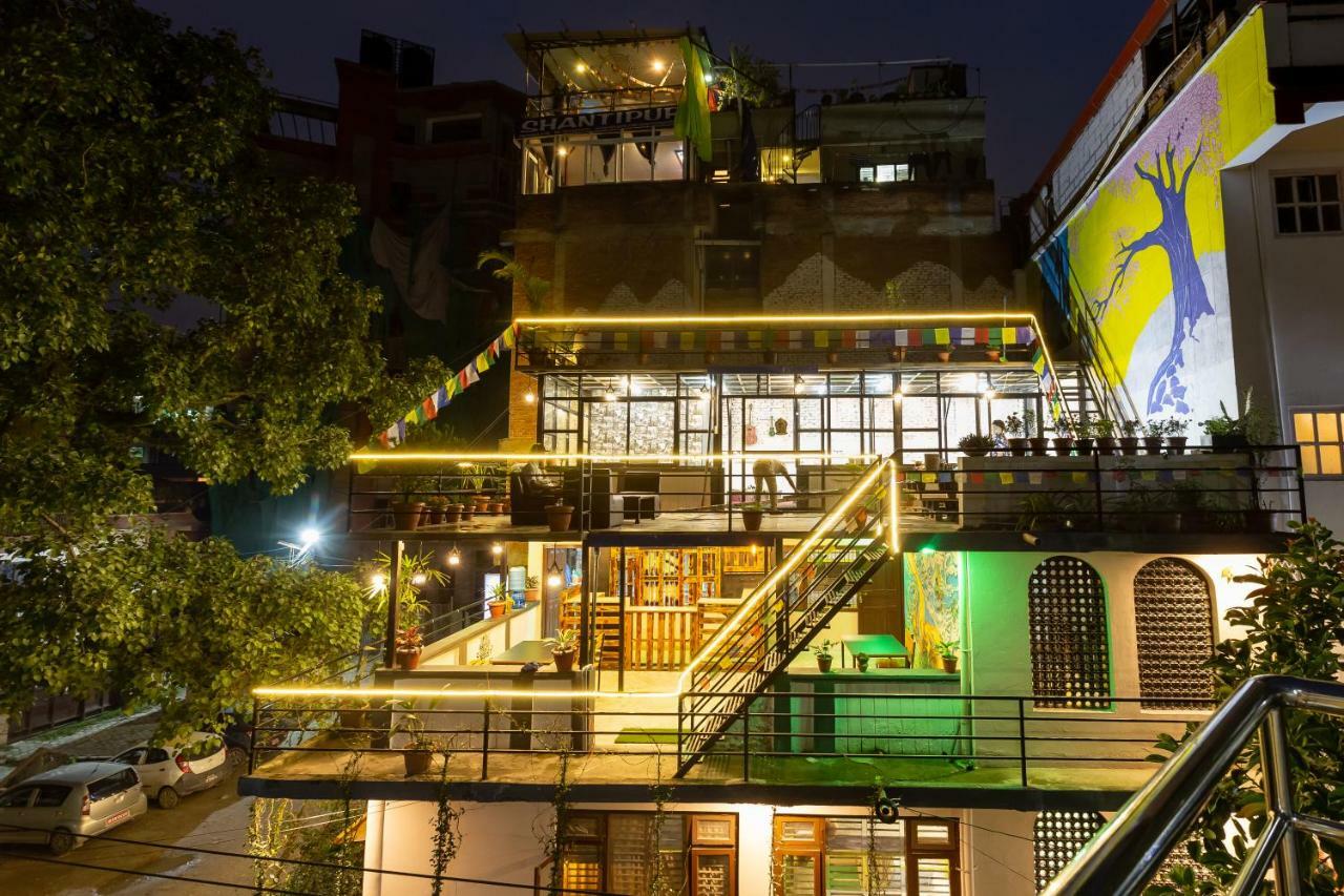 Big Tree Hostel Катманду Экстерьер фото