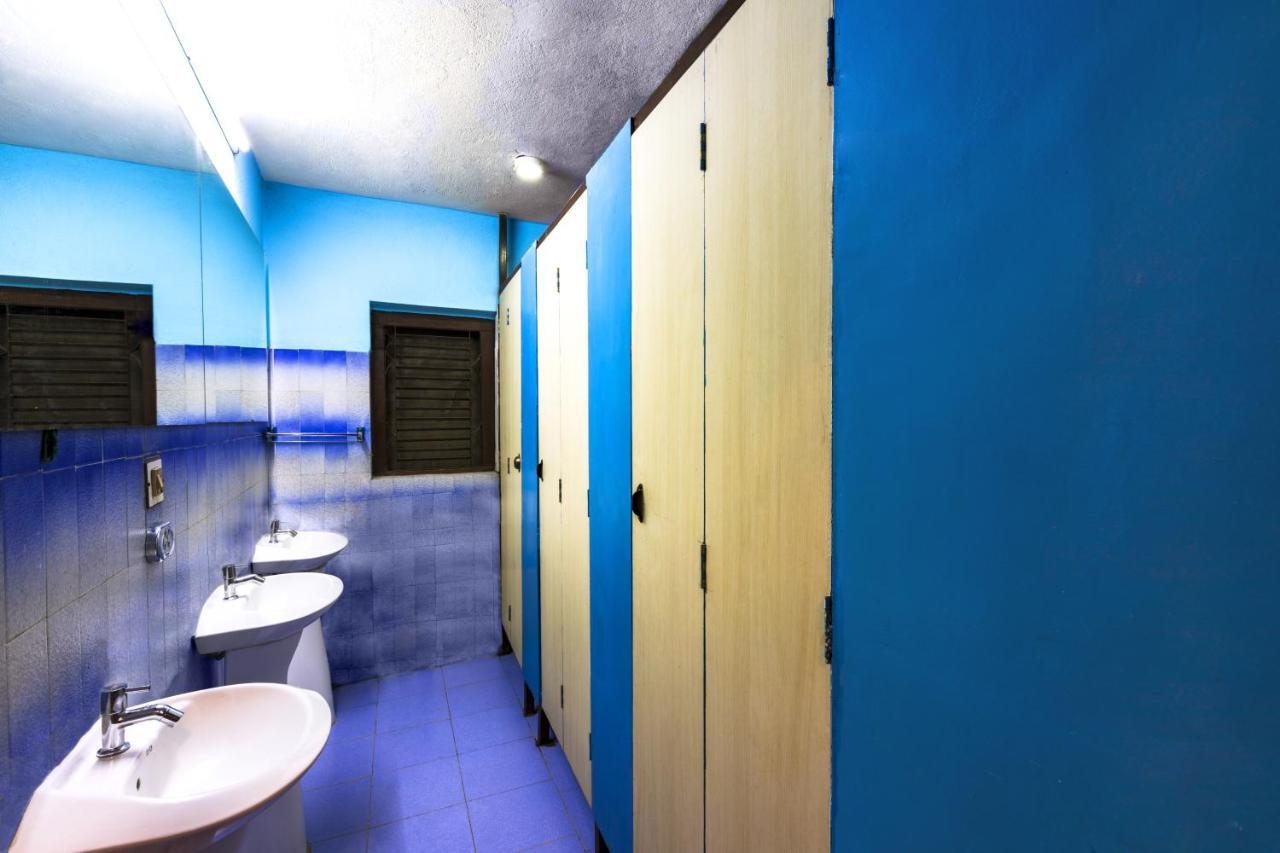 Big Tree Hostel Катманду Экстерьер фото